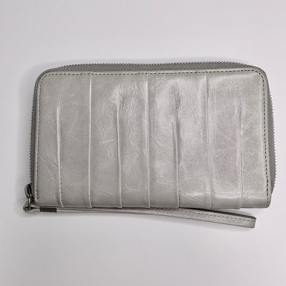 HOBO Zip Around Wristlet Wallet/Phone Case